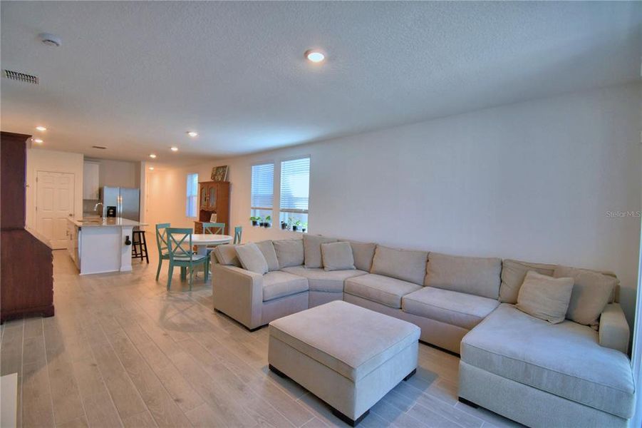 Furnished interior view inside a new home in Hammock Reserve - Signature Series, Haines City (Image 7). Furnished interior view inside a new home in Hammock Reserve - Signature Series, Haines City (Image 7).