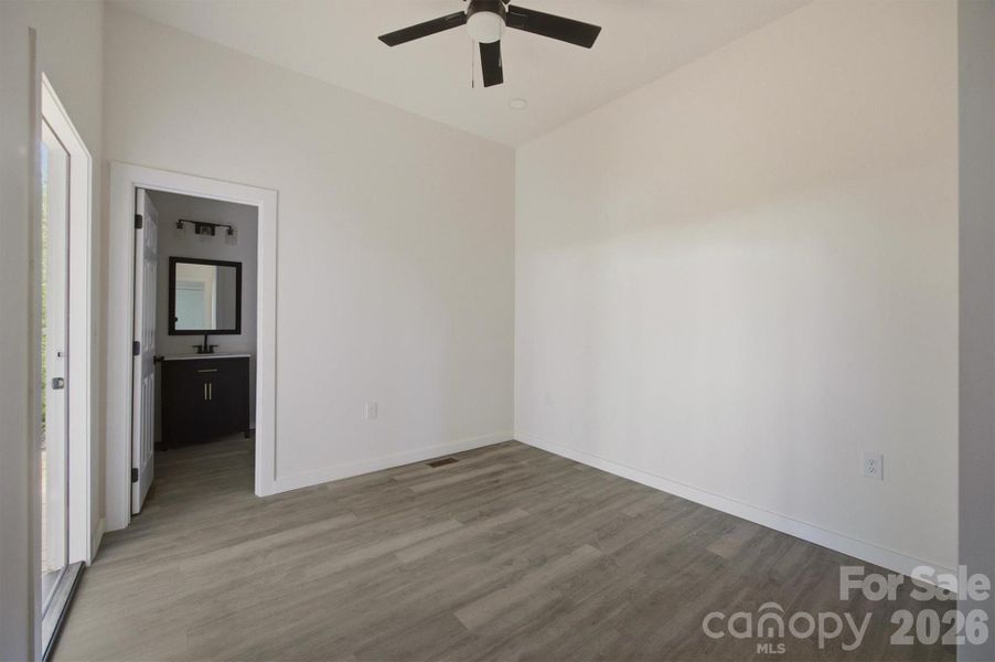Spacious, unfurnished interior of a new home in , Morganton (Image 16).
