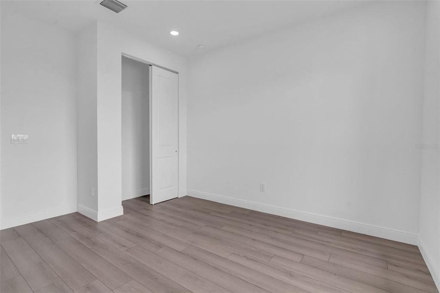 Spacious, unfurnished interior of a new home in , Okeechobee (Image 30).