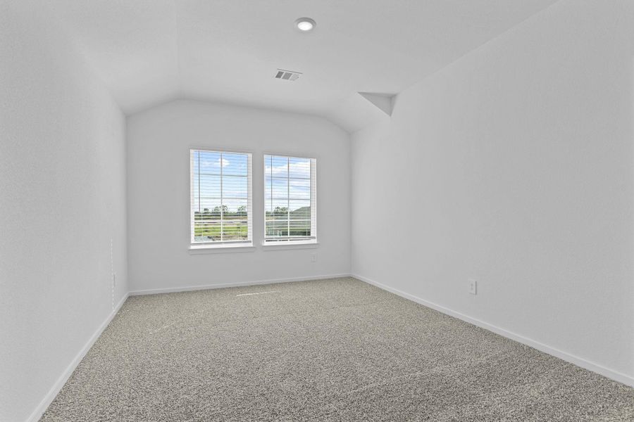Spacious, unfurnished interior of a new home in Watermark, Alvin (Image 12). Spacious, unfurnished interior of a new home in Watermark, Alvin (Image 12).