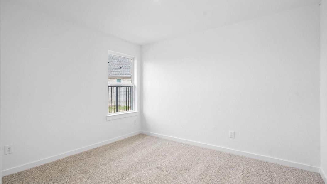 Spacious, unfurnished interior of a new home in Riverwood Ranch, Angleton (Image 14).