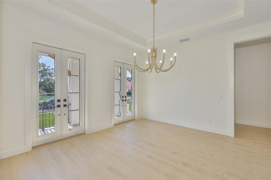 Spacious, unfurnished interior of a new home in , Tampa (Image 67).