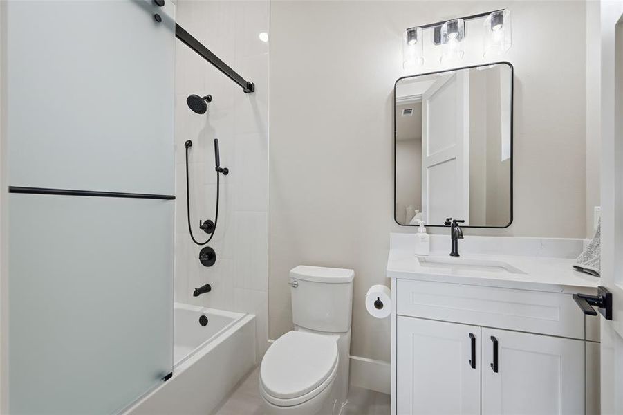 Furnished interior view inside a new home in , Gainesville (Image 12).