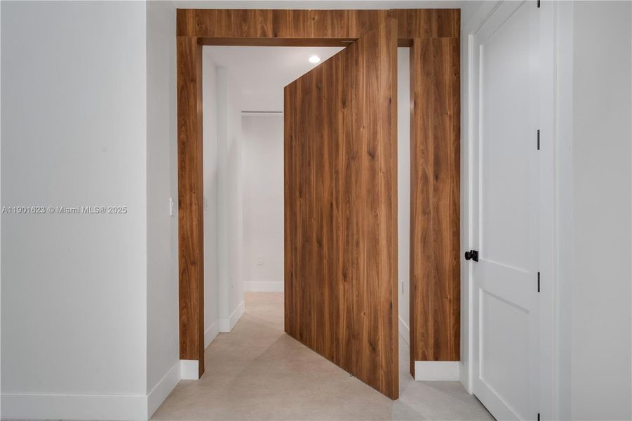 Image 90 of a home in .