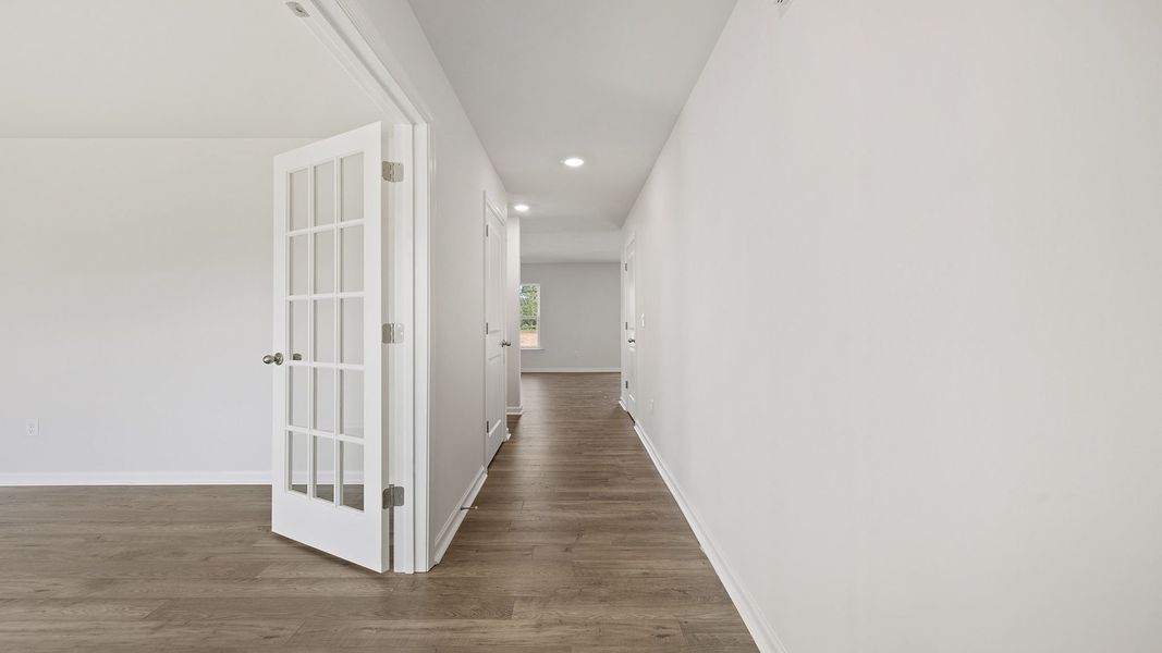 Spacious, unfurnished interior of a new home in Woodhaven, Spartanburg (Image 13).