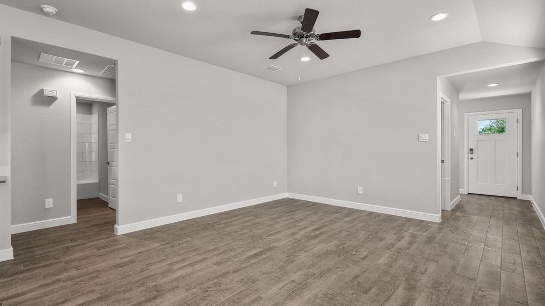 Spacious, unfurnished interior of a new home in The Hills at Reunion, Newark (Image 22).