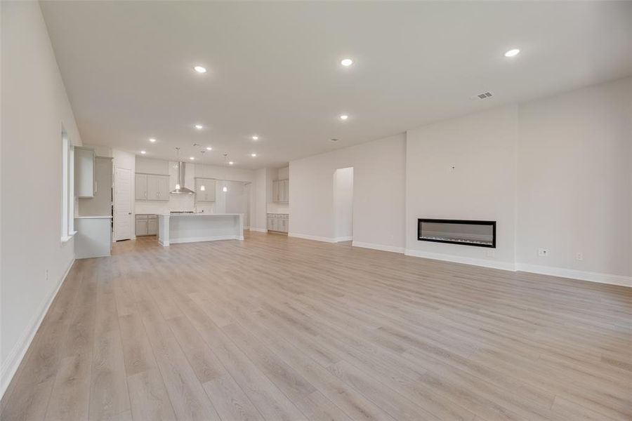 Spacious, unfurnished interior of a new home in Bayside, Rowlett (Image 14). Spacious, unfurnished interior of a new home in Bayside, Rowlett (Image 14).