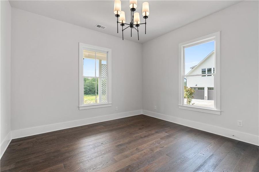 Spacious, unfurnished interior of a new home in Crossroads, Alpharetta (Image 48).