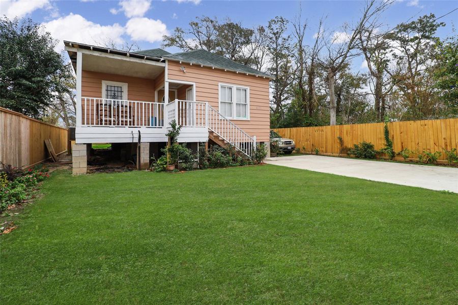 Exterior details and patio area of a home in , Houston (Image 4).