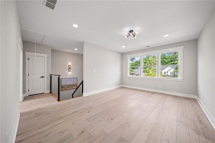 Spacious, unfurnished interior of a new home in , Acworth (Image 22).
