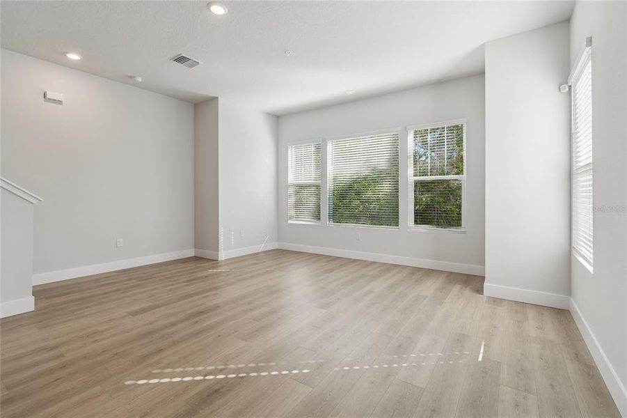 Spacious, unfurnished interior of a new home in Apex at Seminole Heights, Tampa (Image 28). Spacious, unfurnished interior of a new home in Apex at Seminole Heights, Tampa (Image 28).