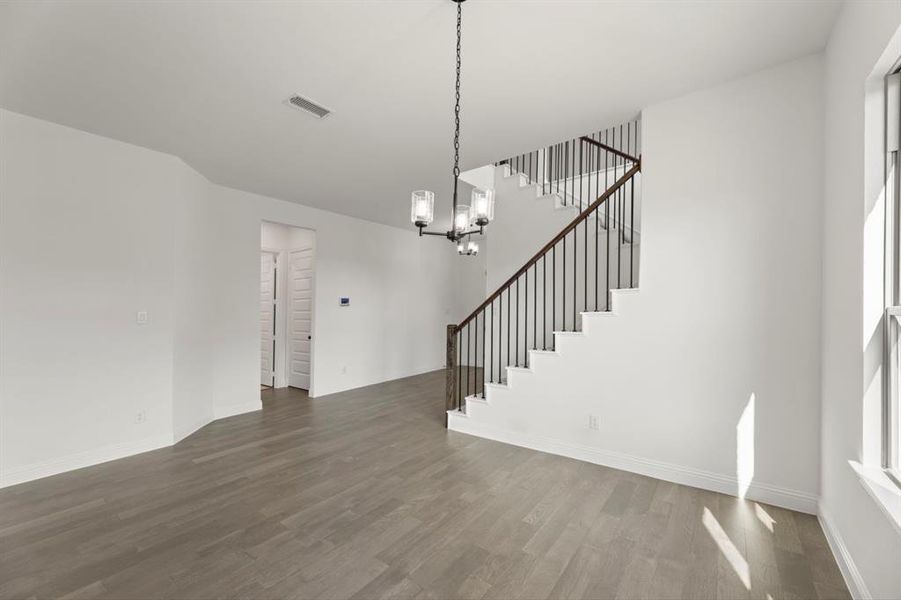 Spacious, unfurnished interior of a new home in River Ranch, Van Alstyne (Image 30).