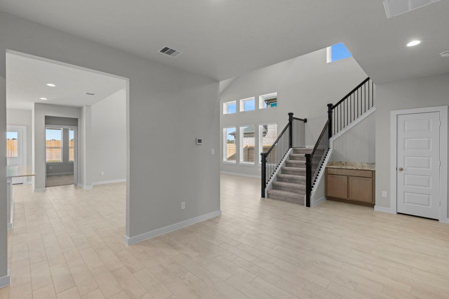 Spacious, unfurnished interior of a new home in Briarwood Crossing, Rosenberg (Image 19). Spacious, unfurnished interior of a new home in Briarwood Crossing, Rosenberg (Image 19).