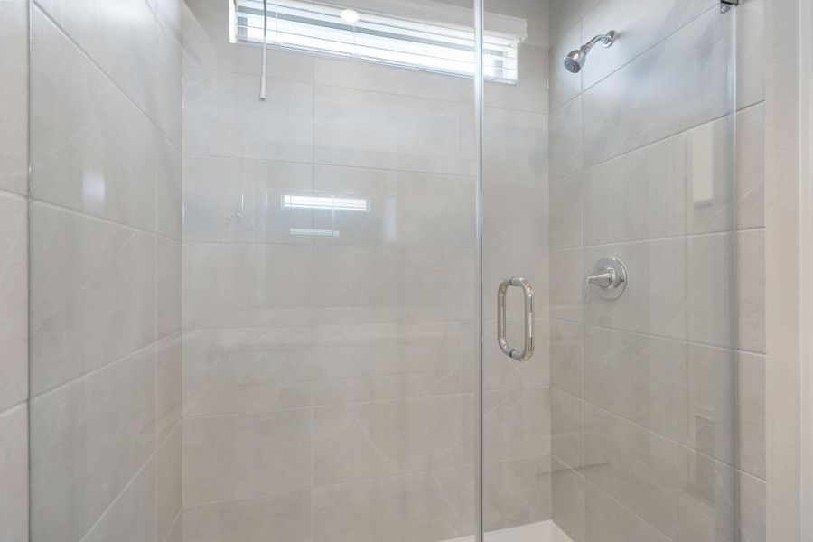 Close-up of interior finishes inside a home in Creekhaven, Rosharon (Image 10).