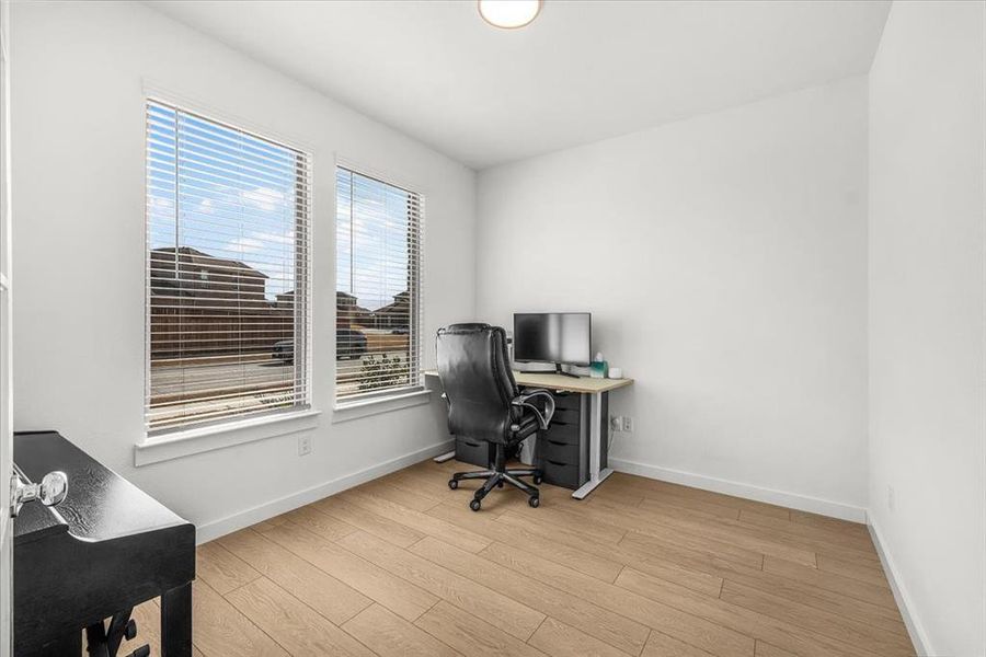 Furnished interior view inside a new home in , Fort Worth (Image 6).