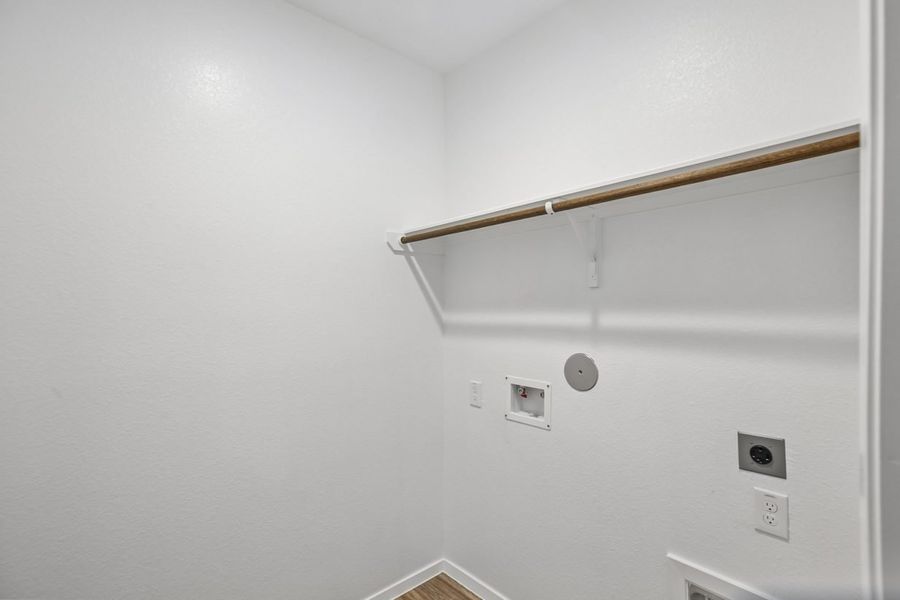 Spacious, unfurnished interior of a new home in Sorella, Tomball (Image 24). Spacious, unfurnished interior of a new home in Sorella, Tomball (Image 24).