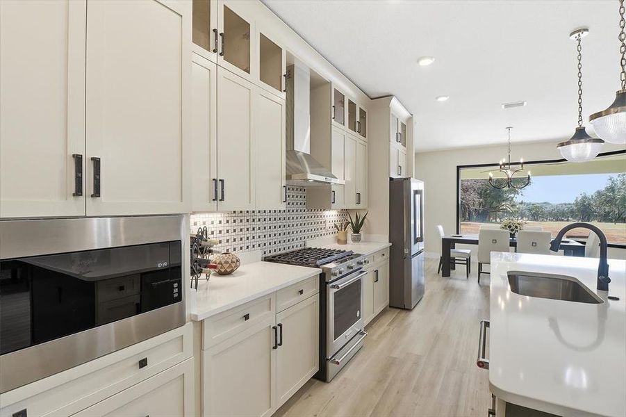 Furnished interior view inside a new home in , Lecanto (Image 31).