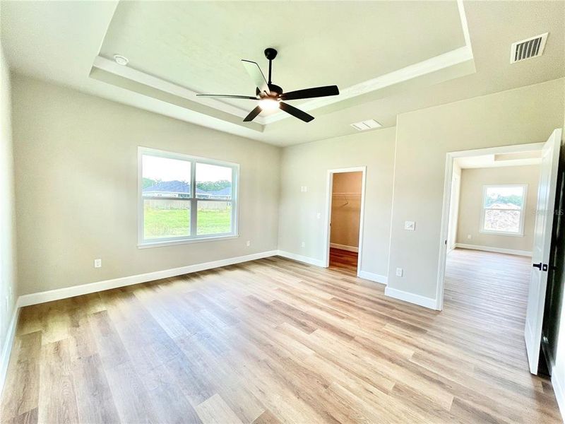 Spacious, unfurnished interior of a new home in , Gainesville (Image 23).