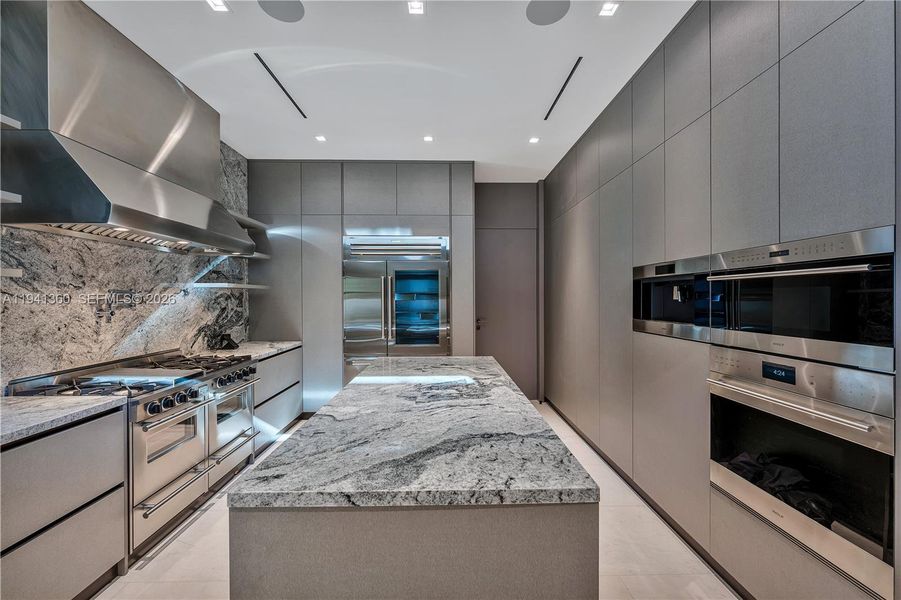 Furnished interior view inside a new home in , Fort Lauderdale (Image 14).