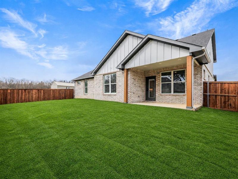 Exterior details and patio area of a home in , Sherman (Image 24).