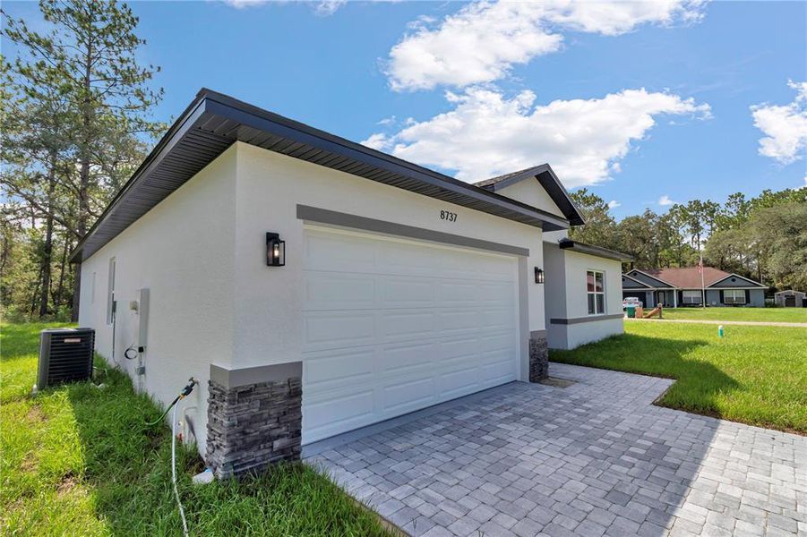Exterior details and patio area of a home in , Citrus Springs (Image 24). Exterior details and patio area of a home in , Citrus Springs (Image 24).