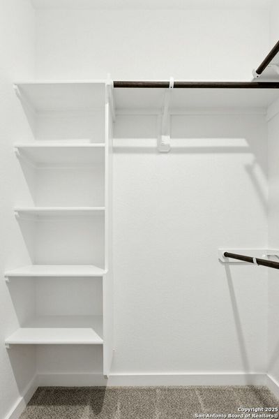 Spacious, unfurnished interior of a new home in Mayfair, New Braunfels (Image 20).