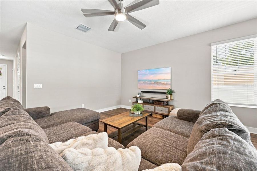 Furnished interior view inside a new home in , Tampa (Image 47). Furnished interior view inside a new home in , Tampa (Image 47).