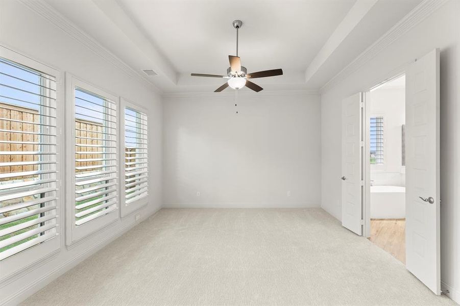 Spacious, unfurnished interior of a new home in Nelson Lake Estates, Rockwall (Image 17). Spacious, unfurnished interior of a new home in Nelson Lake Estates, Rockwall (Image 17).