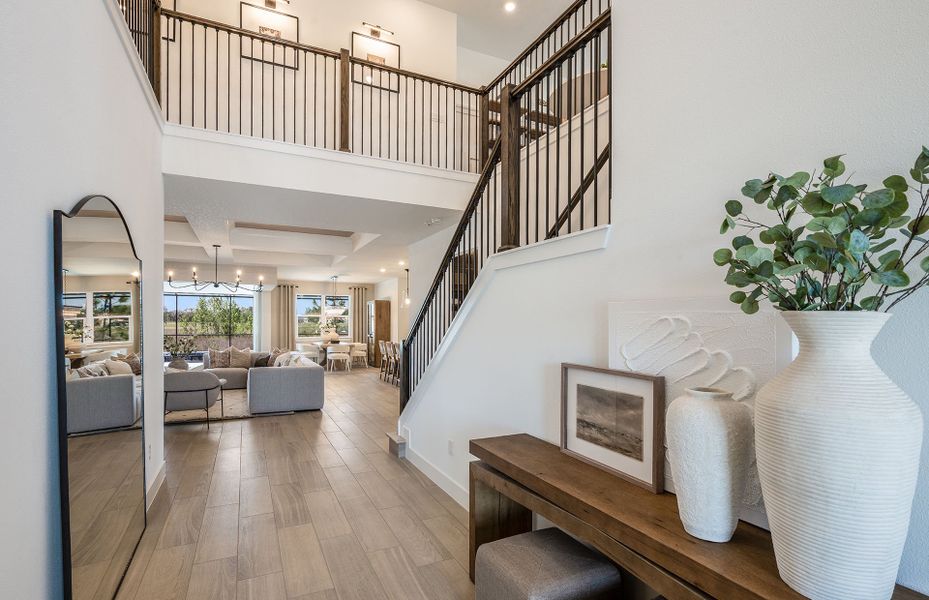 Representative furnished interior of a home built from the Berkley Grand by Pulte Homes in Two Rivers, Zephyrhills (Image 16).
