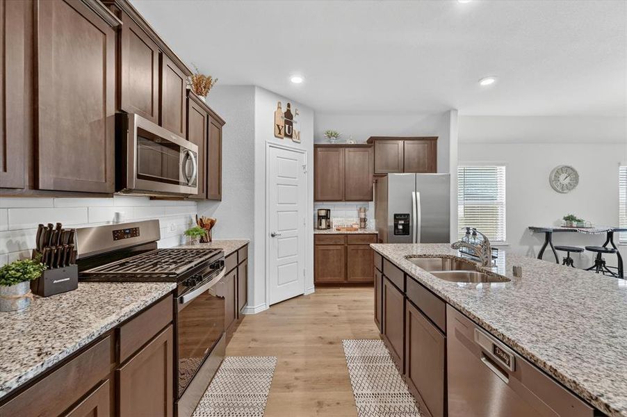 Furnished interior view inside a new home in Williamsburg, Fate (Image 19).
