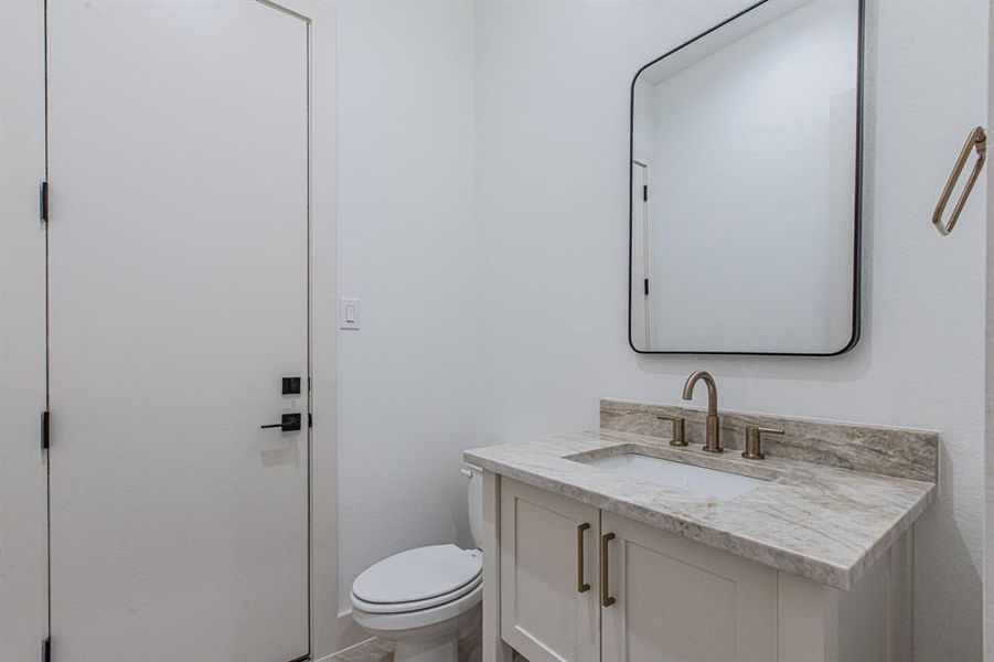Furnished interior view inside a new home in , Northlake (Image 18).