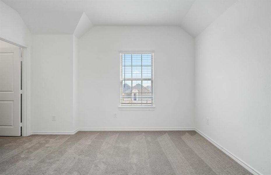 Spacious, unfurnished interior of a new home in Sunterra, Katy (Image 17).