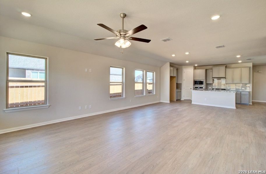 Spacious, unfurnished interior of a new home in Clear Creek, New Braunfels (Image 21).