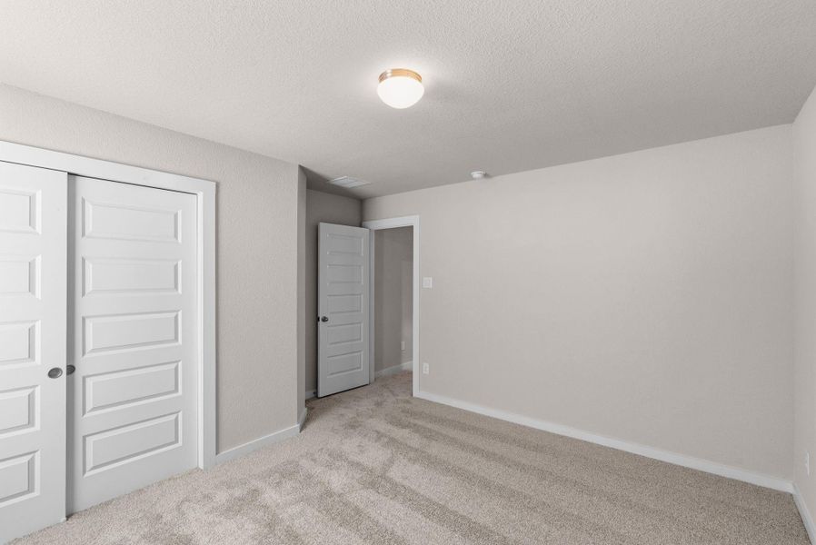 Spacious, unfurnished interior of a new home in Barton Creek Ranch, Conroe (Image 15). Spacious, unfurnished interior of a new home in Barton Creek Ranch, Conroe (Image 15).