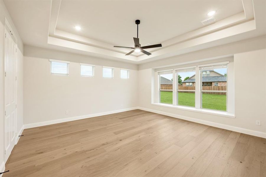Spacious, unfurnished interior of a new home in Sunrise at Garden Valley 60-79, Waxahachie (Image 35).