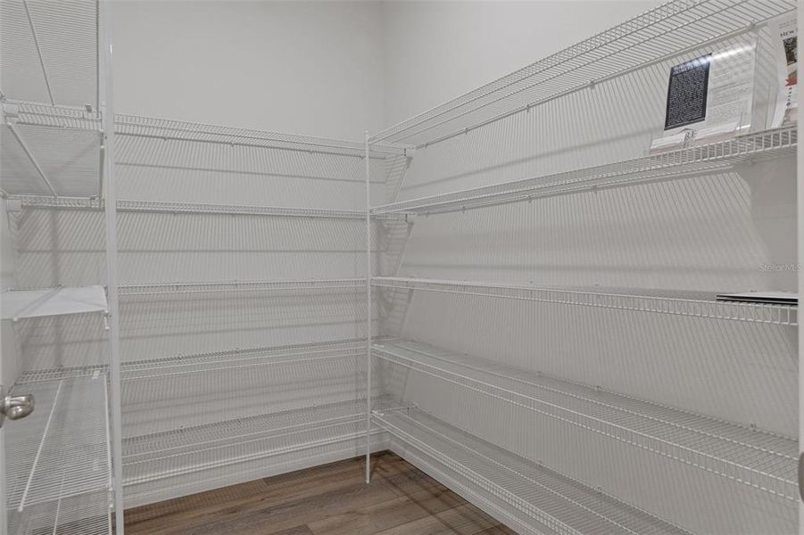 Spacious, unfurnished interior of a new home in Pine Ridge Estates, Beverly Hills (Image 41).