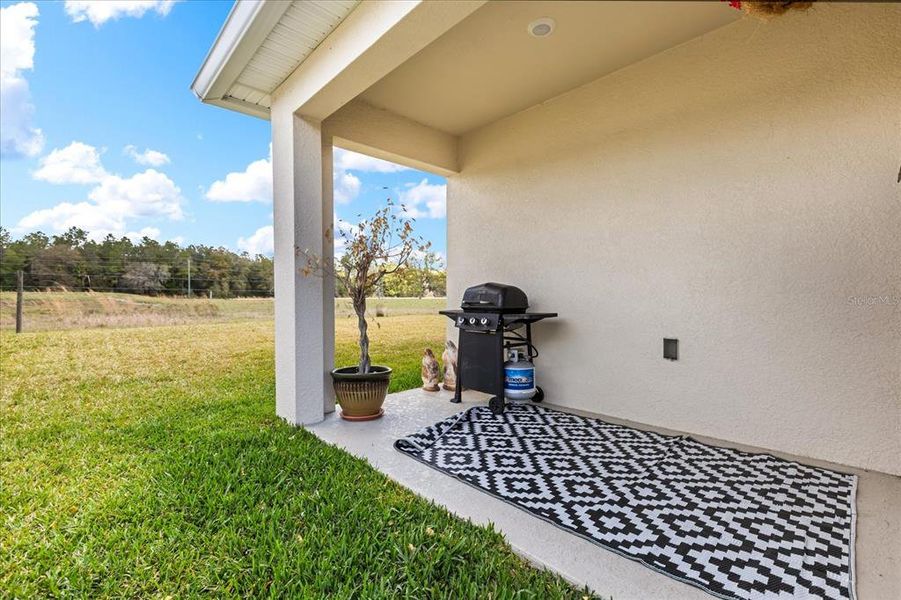 Exterior details and patio area of a home in Concorde, Sanford (Image 3).