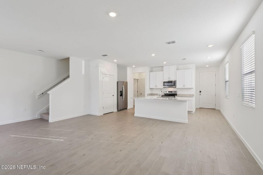 Spacious, unfurnished interior of a new home in Cypress Meadows - The Villas, Jacksonville (Image 14).