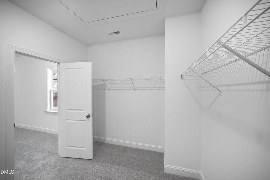 SUN_Stoneriver_Pic_Waterbury_Closet_1of1