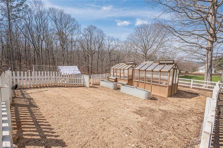 Community amenities in , Waleska (Image 60).