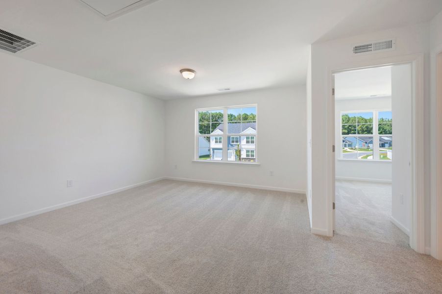 Spacious, unfurnished interior of a new home in Providence Creek, Fuquay Varina (Image 29).