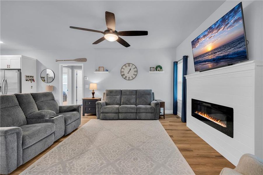 Furnished interior view inside a new home in , Lavonia (Image 6).