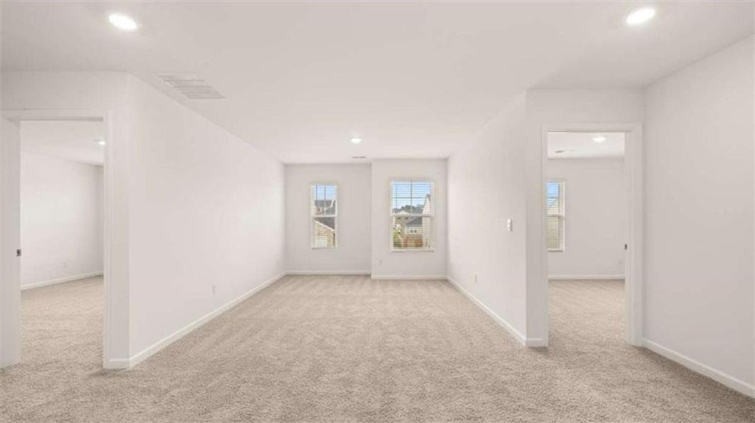 Spacious, unfurnished interior of a new home in Bridle Creek, Locust Grove (Image 19). Spacious, unfurnished interior of a new home in Bridle Creek, Locust Grove (Image 19).