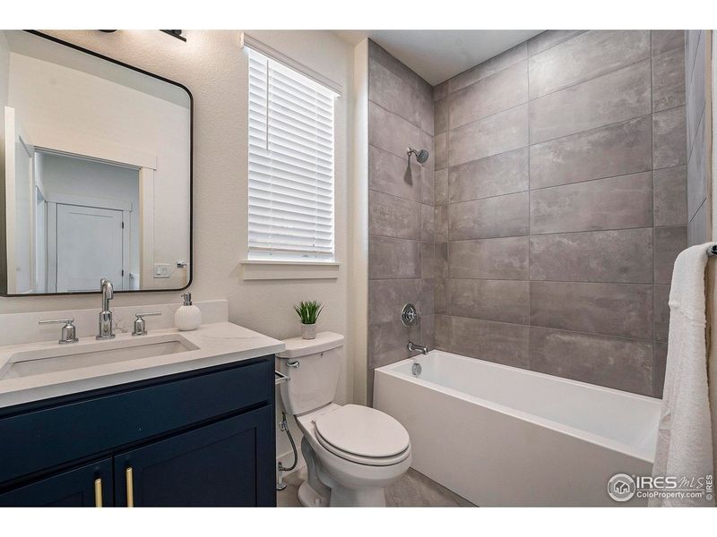Furnished interior view inside a new home in Eagle Brook Meadows, Loveland (Image 8).
