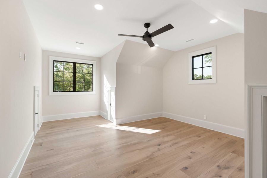 Spacious, unfurnished interior of a new home in , Ravenel (Image 52).