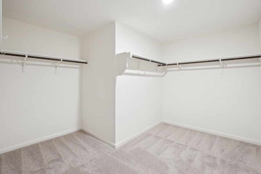 Spacious, unfurnished interior of a new home in Sunset Oaks, Maxwell (Image 24).