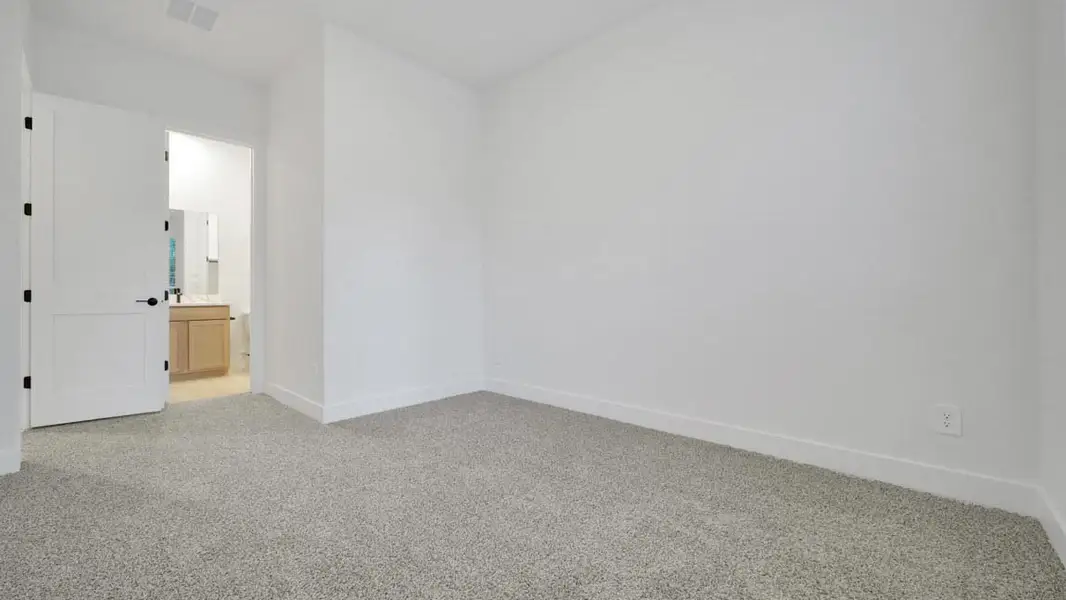 Spacious, unfurnished interior of a new home in Butlers Bend Estates, Pinehurst (Image 36).