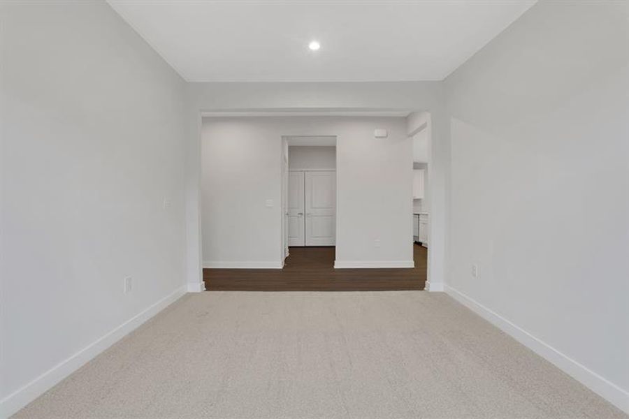 Spacious, unfurnished interior of a new home in Newberry 55+, McDonough (Image 24).