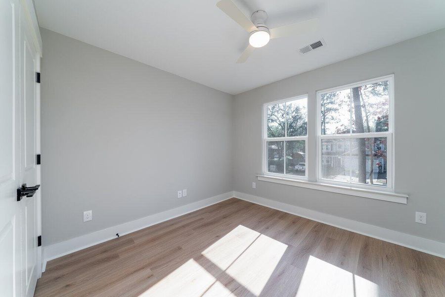 Spacious, unfurnished interior of a new home in , Summerville (Image 22).