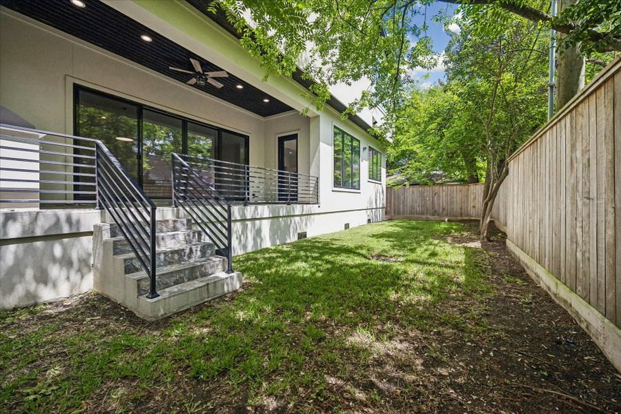 Exterior details and patio area of a home in , Houston (Image 25).